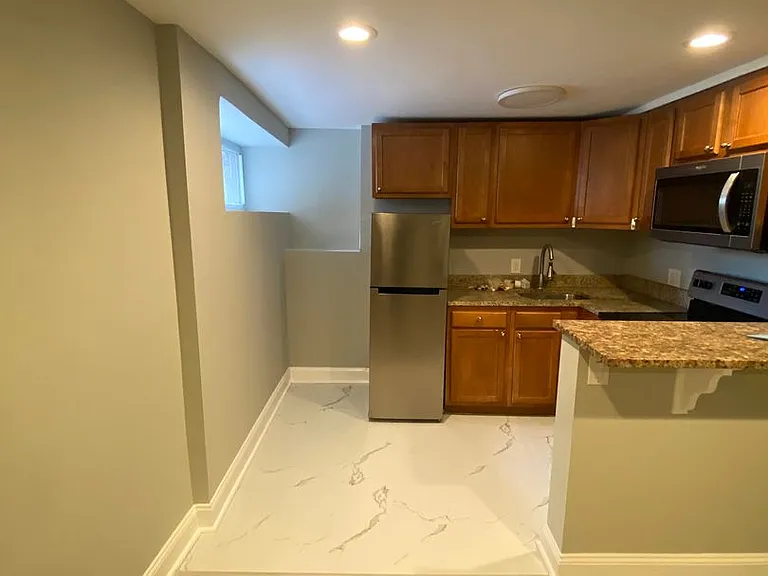 3220 Wisconsin Ave NW — Photo 16