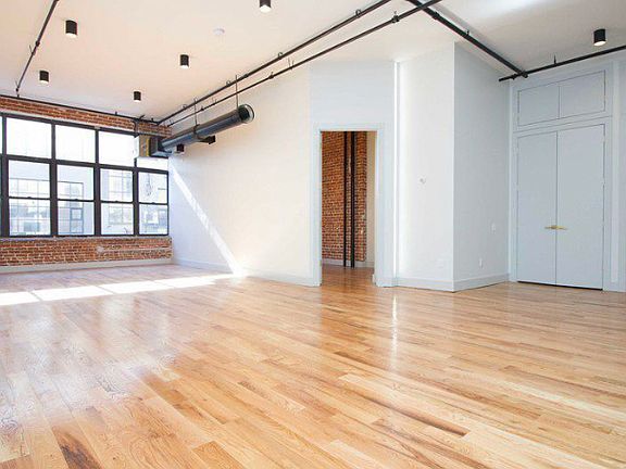 4th image of 205 McKibbin St #213