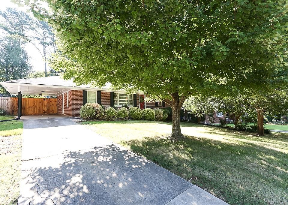 1st image of 1969 Clearwater Dr SE