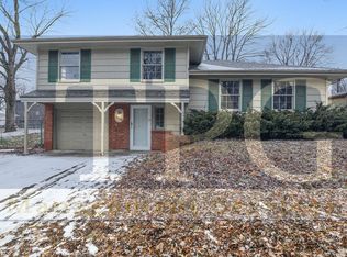 9226 Oakland Ave, Kansas City, MO 64138