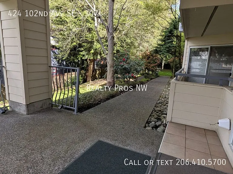 424 102nd Ave SE #307 — Photo 33