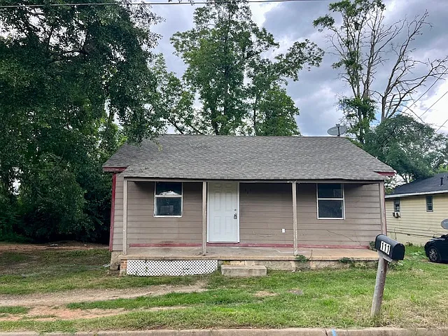 111 Kentucky Ave — Photo 2