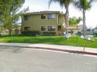 635 Montecito Ave APT 2, Hemet, CA 92543