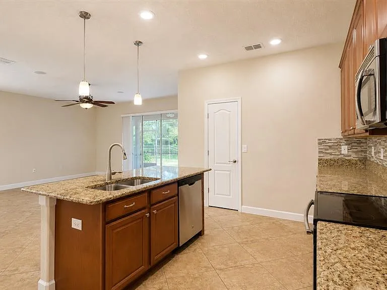 5230 Cortland Dr — Photo 13