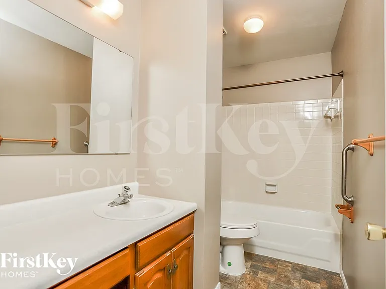 307 W Sunny Hill Blvd — Photo 8