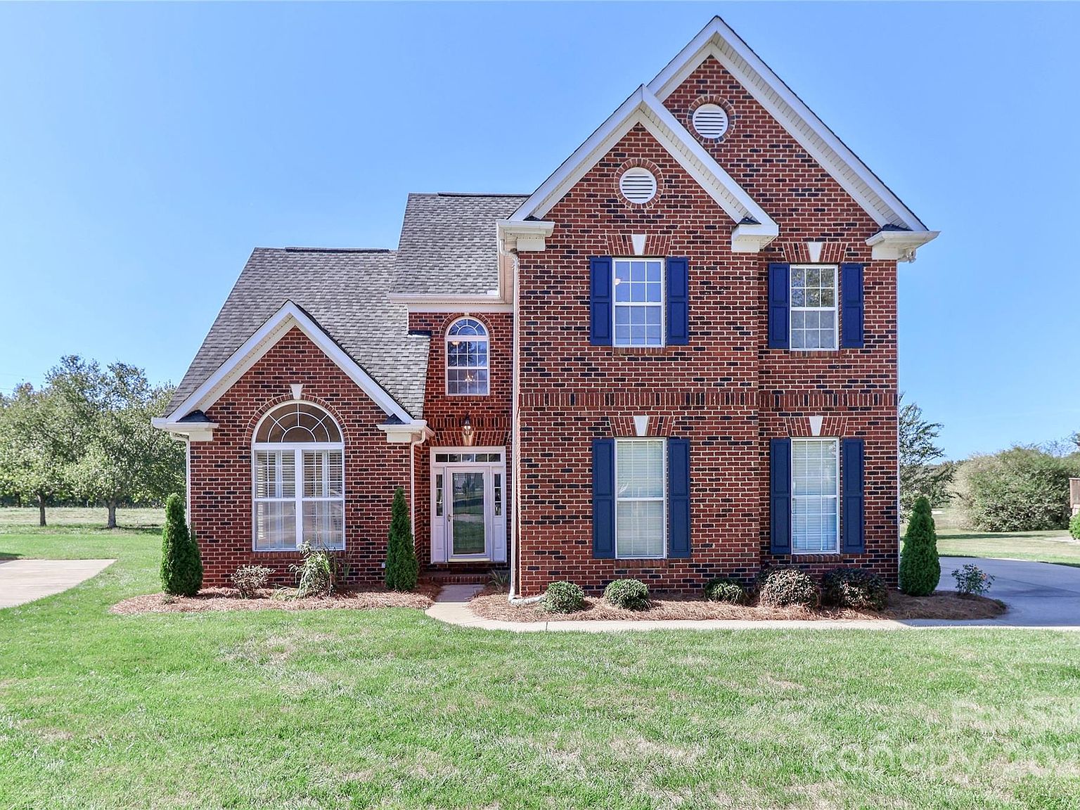 127 Players Park Cir