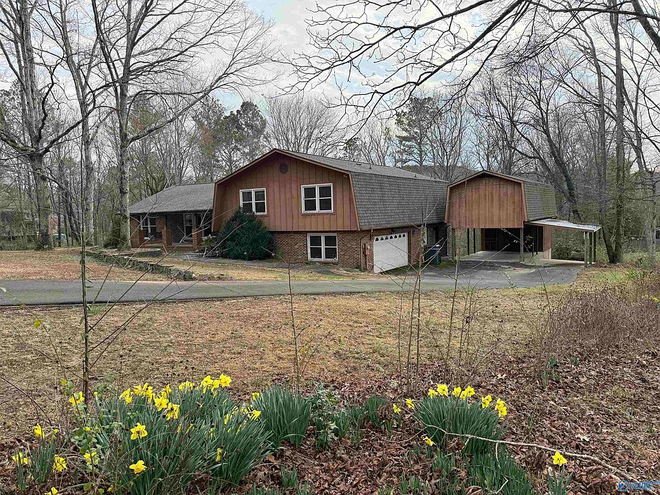 1st image of 1975 Pine Lake Dr NW