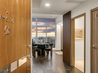 38 Widmer St #Penthouse 5110, Toronto, ON M5V 1X1