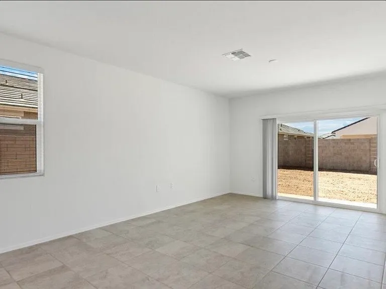 35672 W San Ildefanso Ave — Photo 9