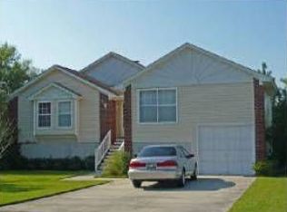 225 Stonebridge Dr, Savannah, GA 31410