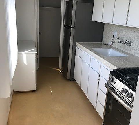 4th image of 1417 Havenhurst Dr APT 3