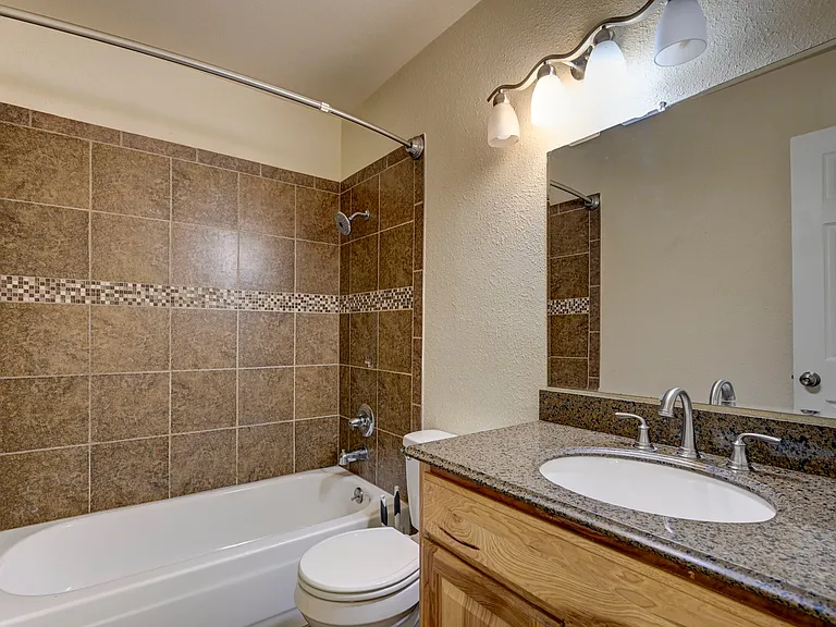 4318 Moonbeam Dr — Photo 19