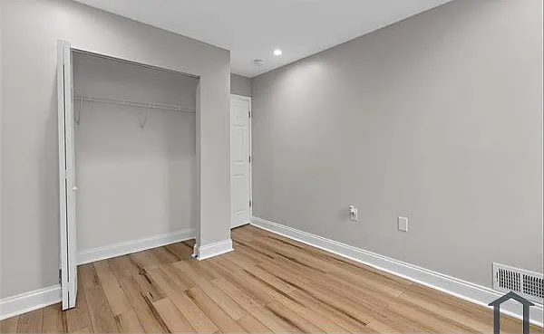 200 N Glover St — Photo 9