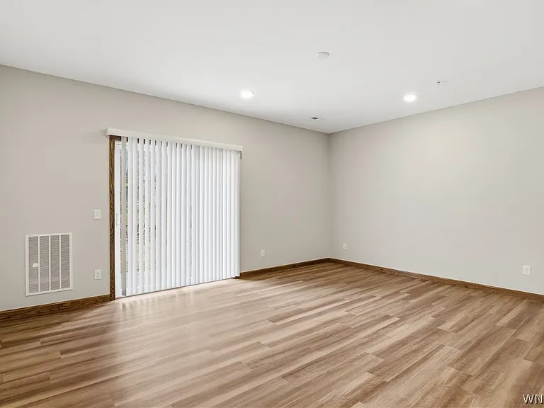 1130 Orchard Park Rd — Photo 10