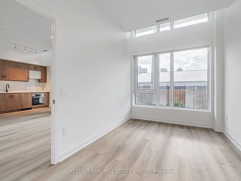 9 Tecumseth St #107 — Photo 7