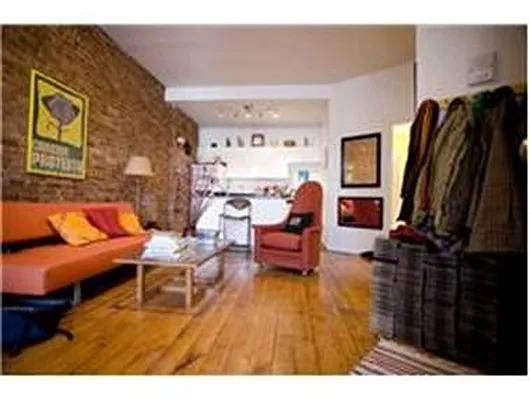 Rented by Douglas Elliman | media 35