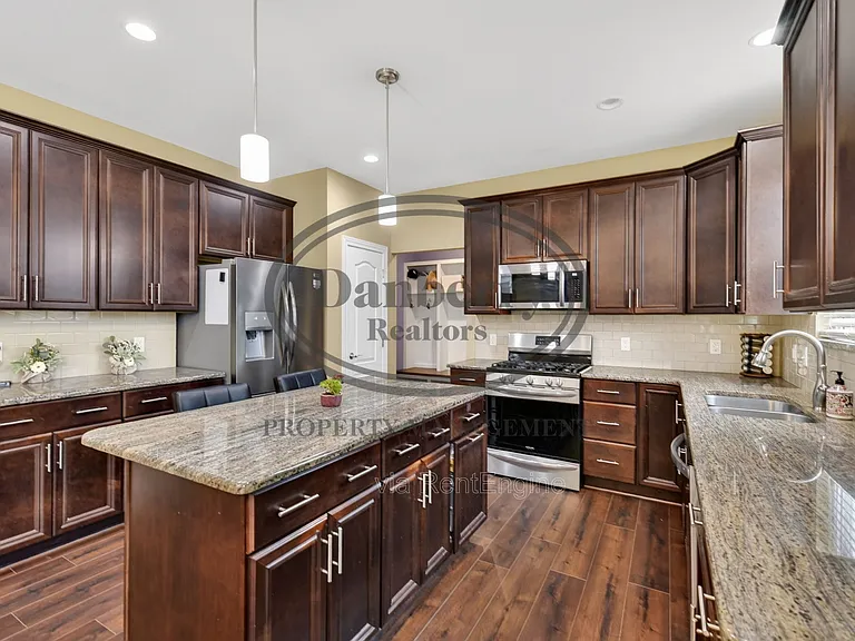 24989 Reddington Ct — Photo 16