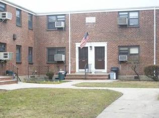 1737 160th St, Whitestone, NY 11357