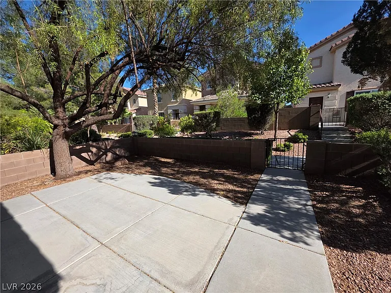 10021 Via Toro Ave — Photo 13