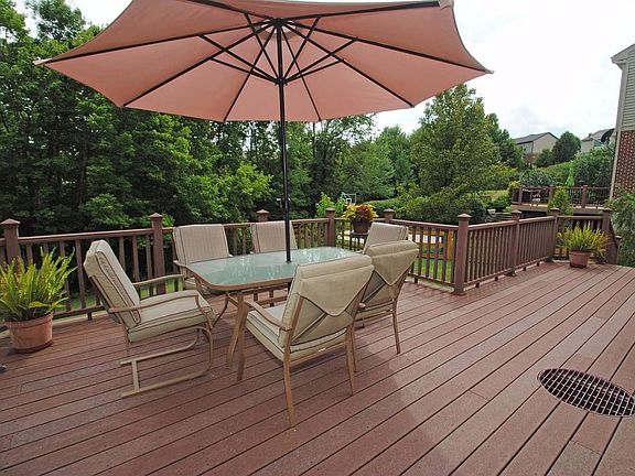 3rd image of 1511 Bottomwood Dr