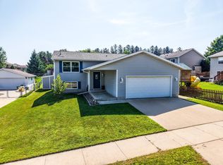 724 50th Ave NW, Rochester, MN 55901