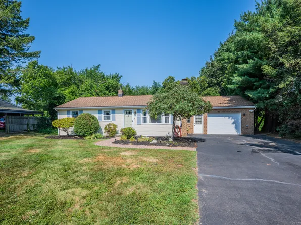 130 River Street, Southington, CT 06489
