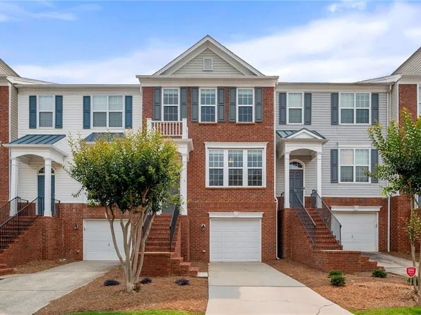 1379 Thornborough Dr, Alpharetta, GA 30004