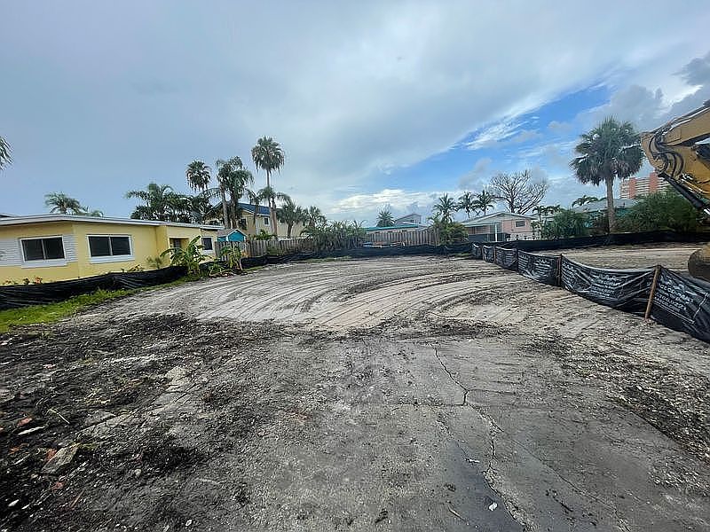 2nd image of 645 182nd Ave E
