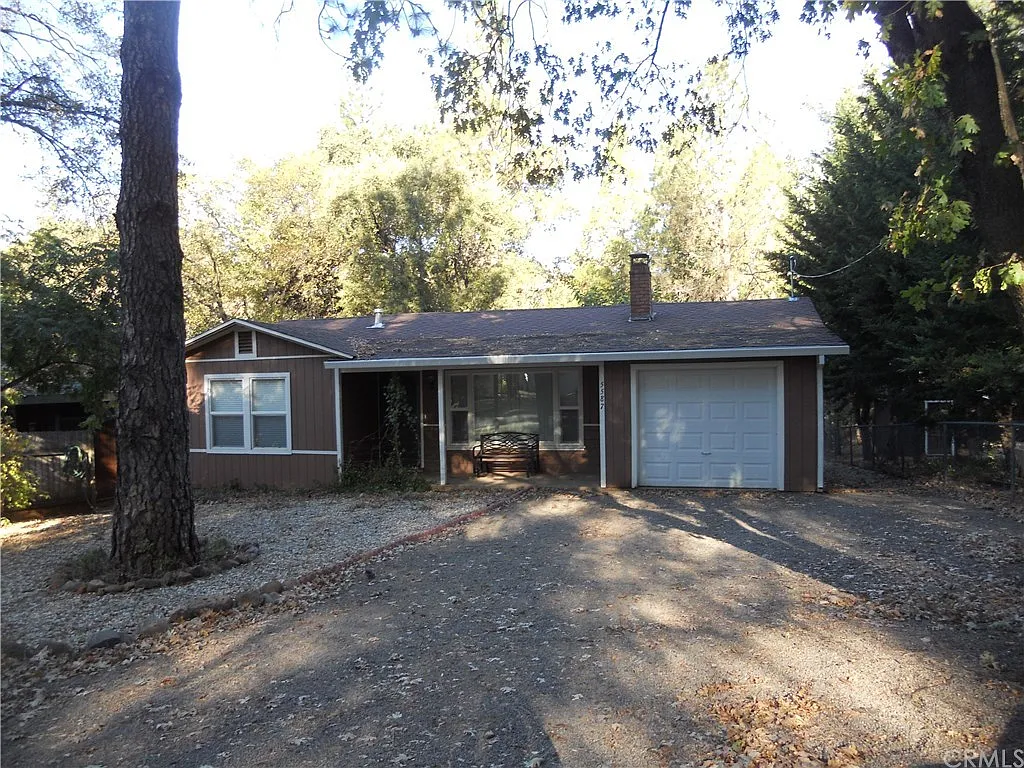 5587 Sierra Park Dr photo 1
