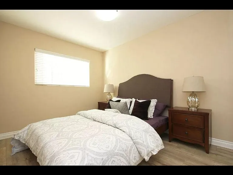 2307 Mira Vista Ave #108 — Photo 8