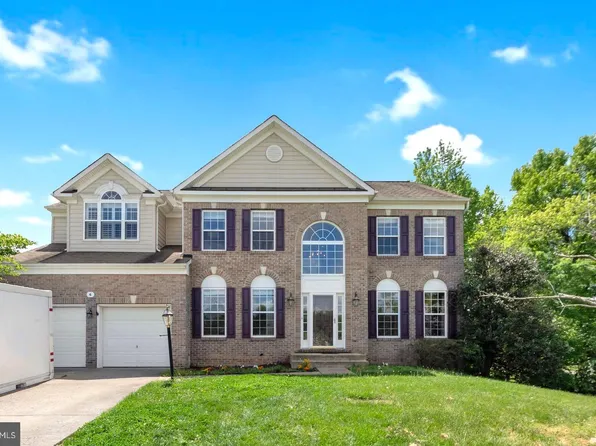 6 Brookeshire Dr, Fredericksburg, VA 22405