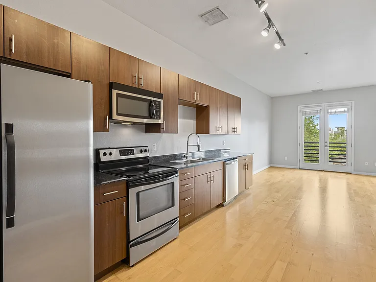 Zuma Apartments — Photo 13