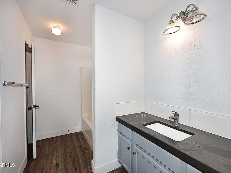 6222 W Warner St — Photo 18