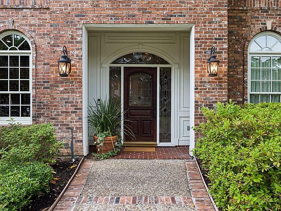 3rd image of 2306 Pinefield Ln