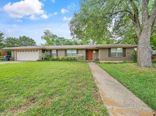 2220 Pollard Dr, Tyler, TX 75701