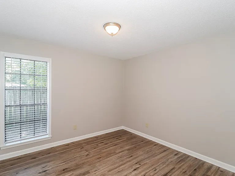 2705 Van Leer Dr — Photo 13