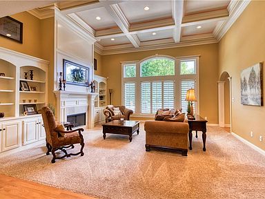 2071 Eagle Trace Dr, Greenwood, IN 46143 | Zillow