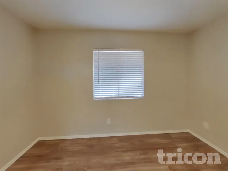 630 E Jensen St #122 — Photo 9