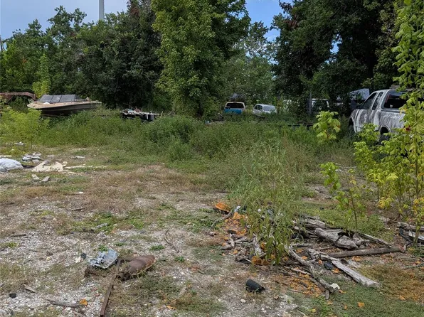 7310 Lockwood Dr, Houston, TX 77016