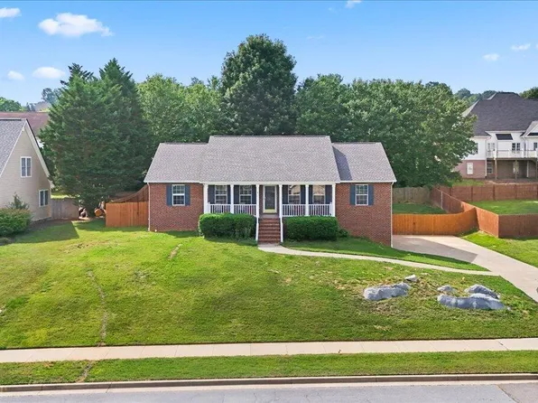107 Lee Carter Dr, Johnson City, TN 37601