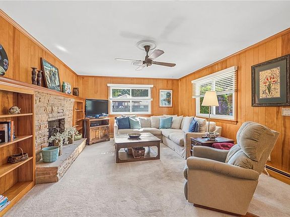 5th image of 1037 Five Forks Rd