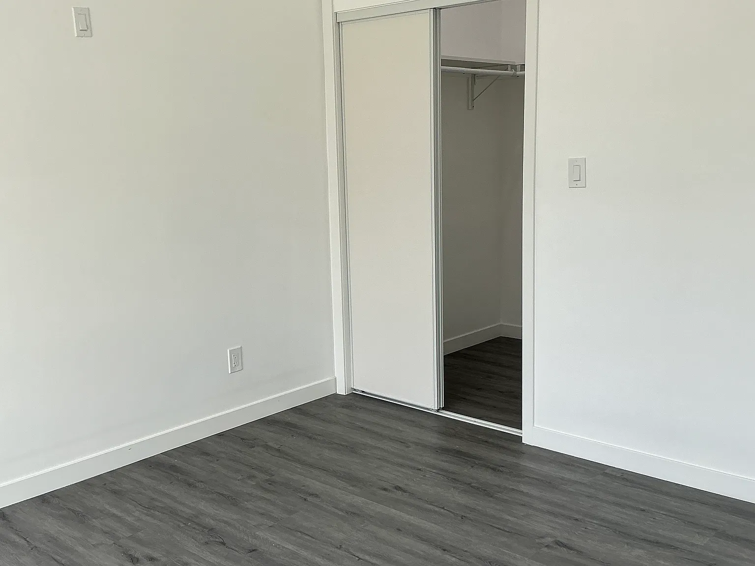 2 bed, 750 sqft, $2,995 — Photo 3