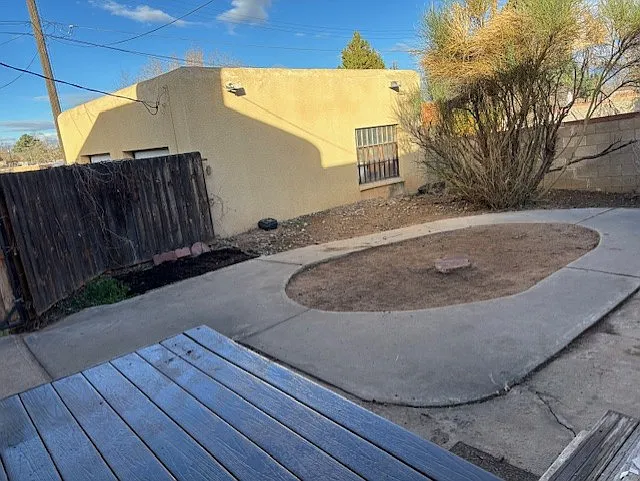 3 bed, 1350 sqft, $1,900 — Photo 3