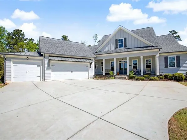 126 Raintree Ct, Newnan, GA 30265