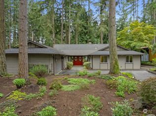 12927 NE 26th Pl, Bellevue, WA