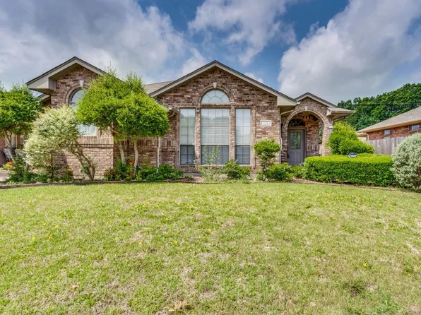 701 Tulane Dr, Waxahachie, TX 75165