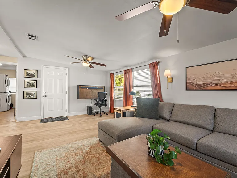 5120 Aragon Way S — Photo 34