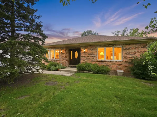 709 Jenkisson Ave, Lake Bluff, IL 60044