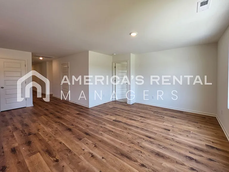 556 Saddlewood Bnd — Photo 41