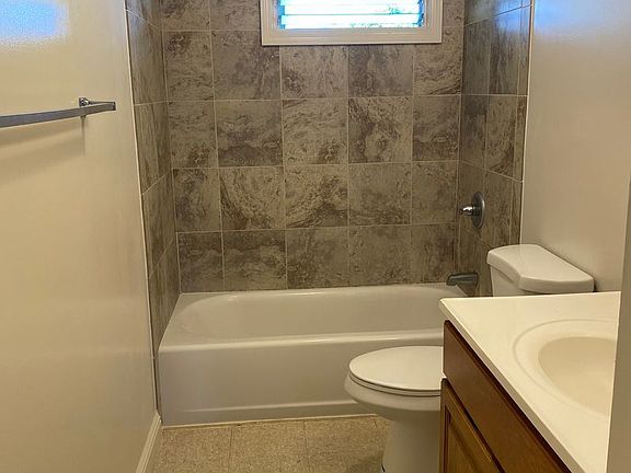 4th image of 230 Kapiolani St #306